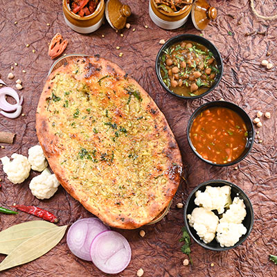 Gobhi Masala Amritsari Kulcha