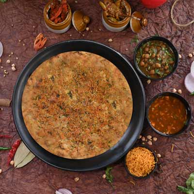 bhujiya_masala_amritsari_kulcha